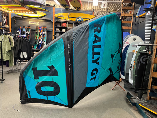 Kiteboarding : Used Gear : Kites - Silent Sports